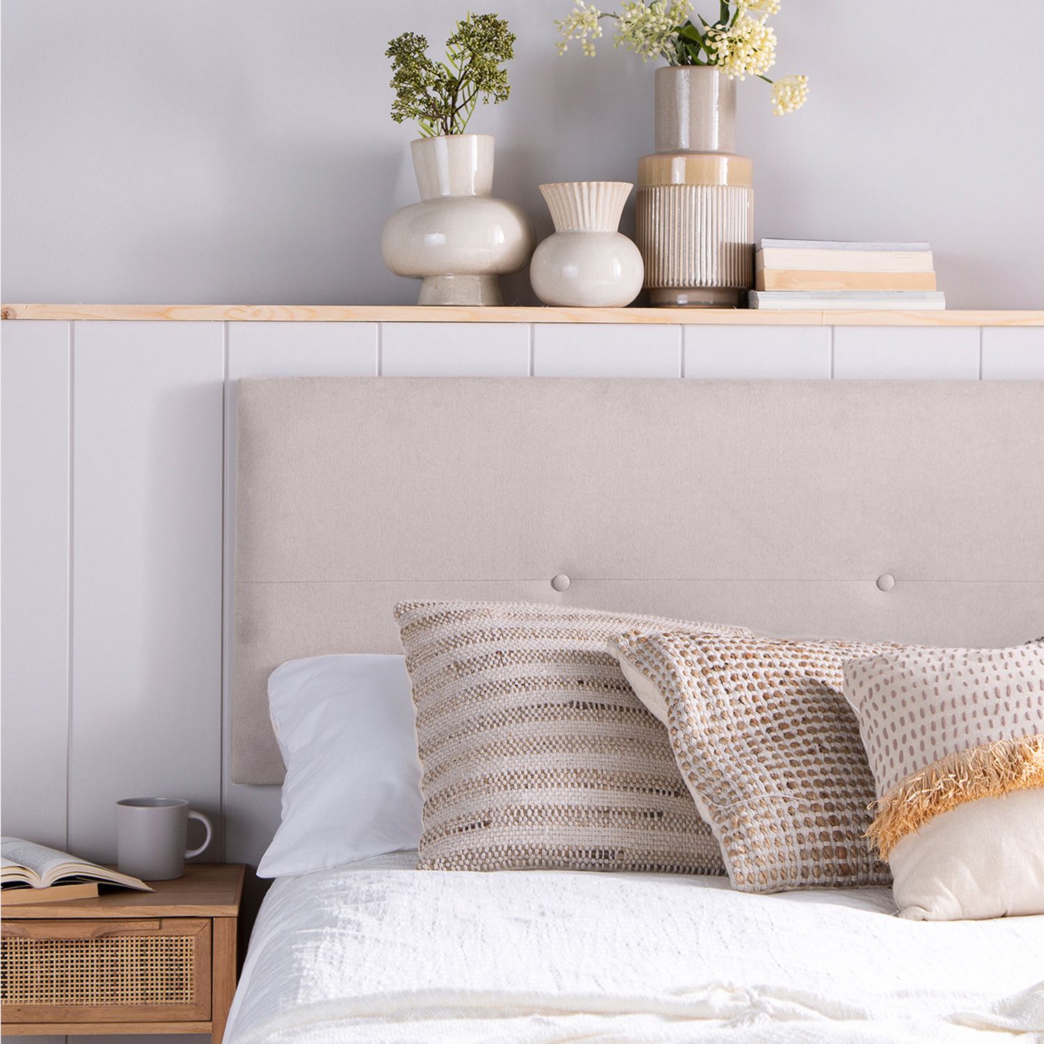 Cabecero tapizado para cama de 135, 150 y 160 color beige Parma - Klas –  Bechester