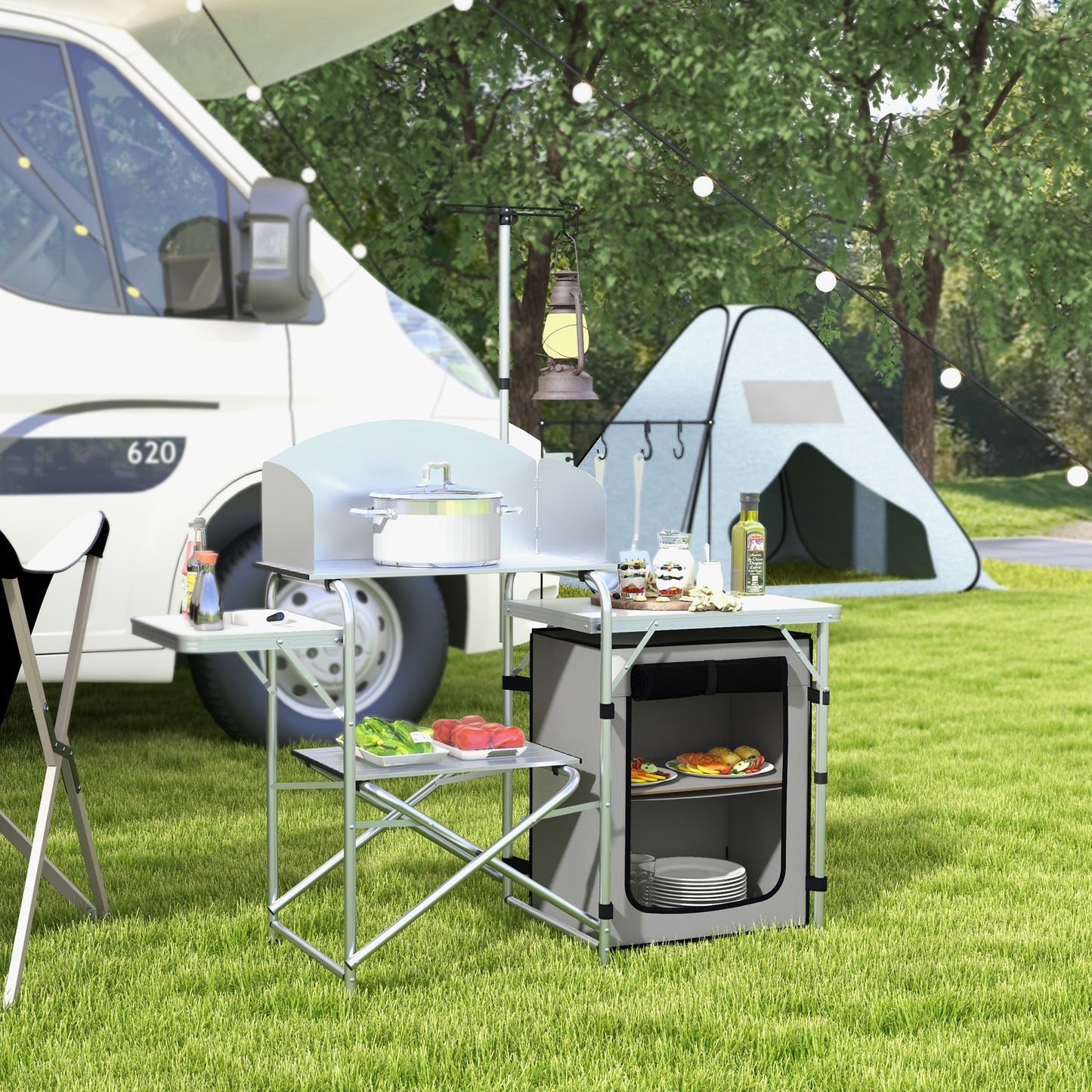 Outsunny Mueble de Cocina para Camping Armario para Camping Plegable con Mesas Estantes Poste de Luz Elevable y Bolsa de Transporte para Acampada Picnic 144x48x119 cm Plata y Gris Claro