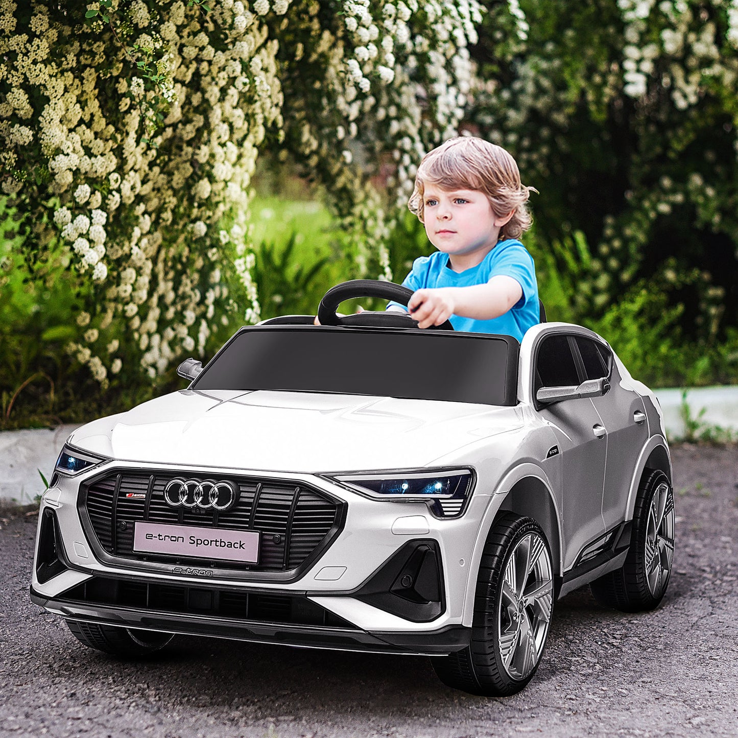 HOMCOM Coche Eléctrico para Niños Audi E-tron Coche de Batería para Niños 12V con Mando a Distancia Faros Bocina Música Velocidad 3-5 km/h Cinturón de Seguridad Blanco