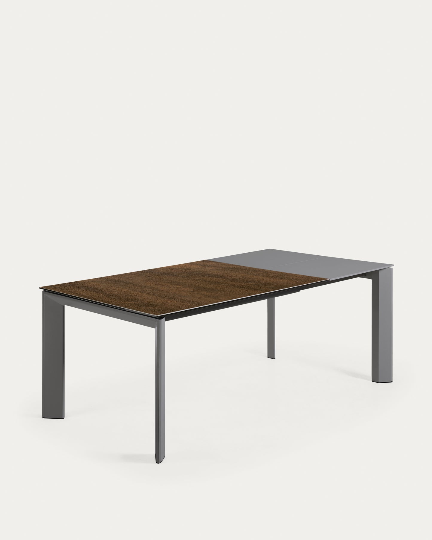 Mesa extensible Axis porcelánico acabado Iron Corten y patas acero gris oscuro 140 (200) cm