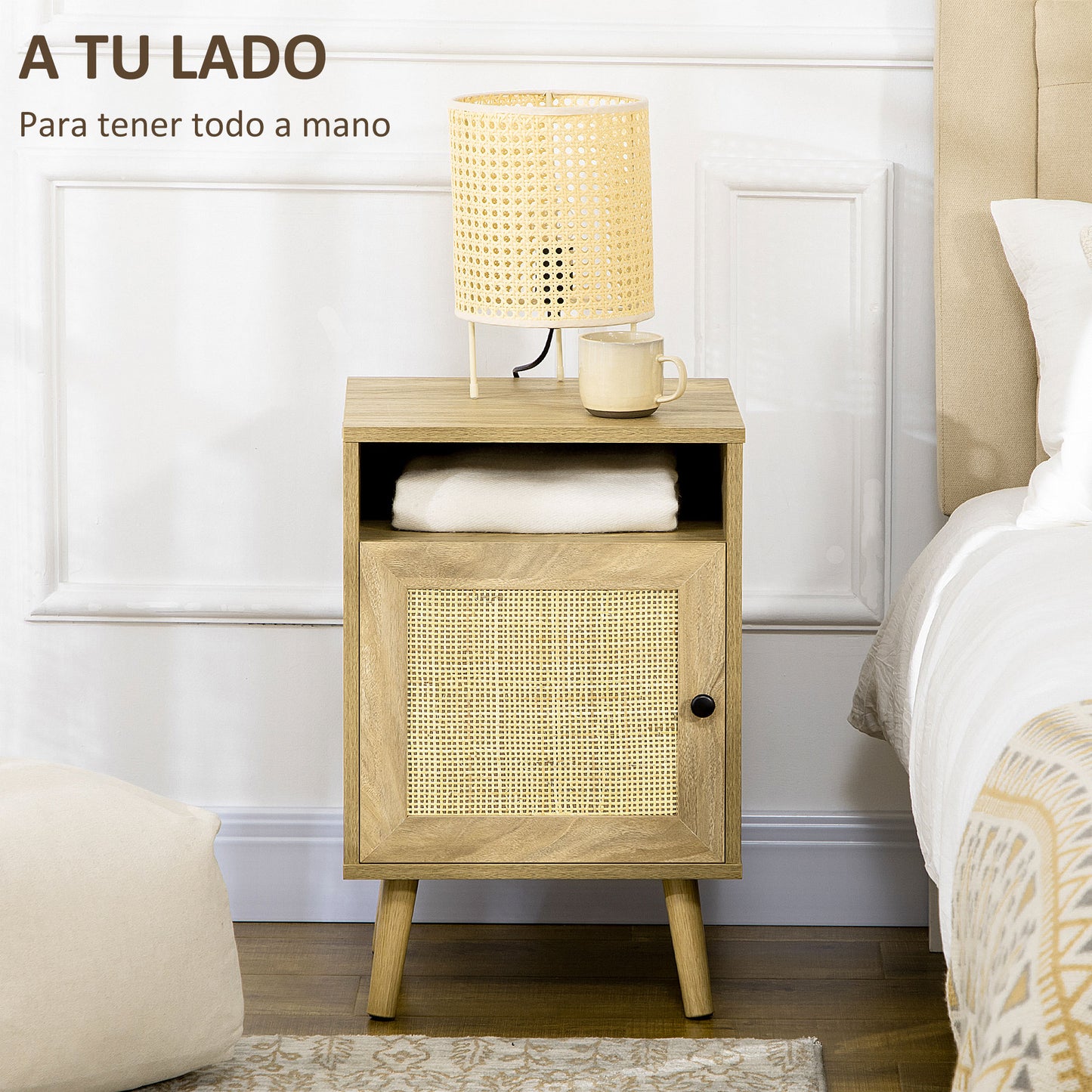 HOMCOM Conjunto de 2 Mesitas de Noche Mesillas de Noche con Puertas de Ratán Compartimientos Abiertos y Antivuelco Mesas Auxiliares para Dormitorio Salón 39x35x60 cm Natural