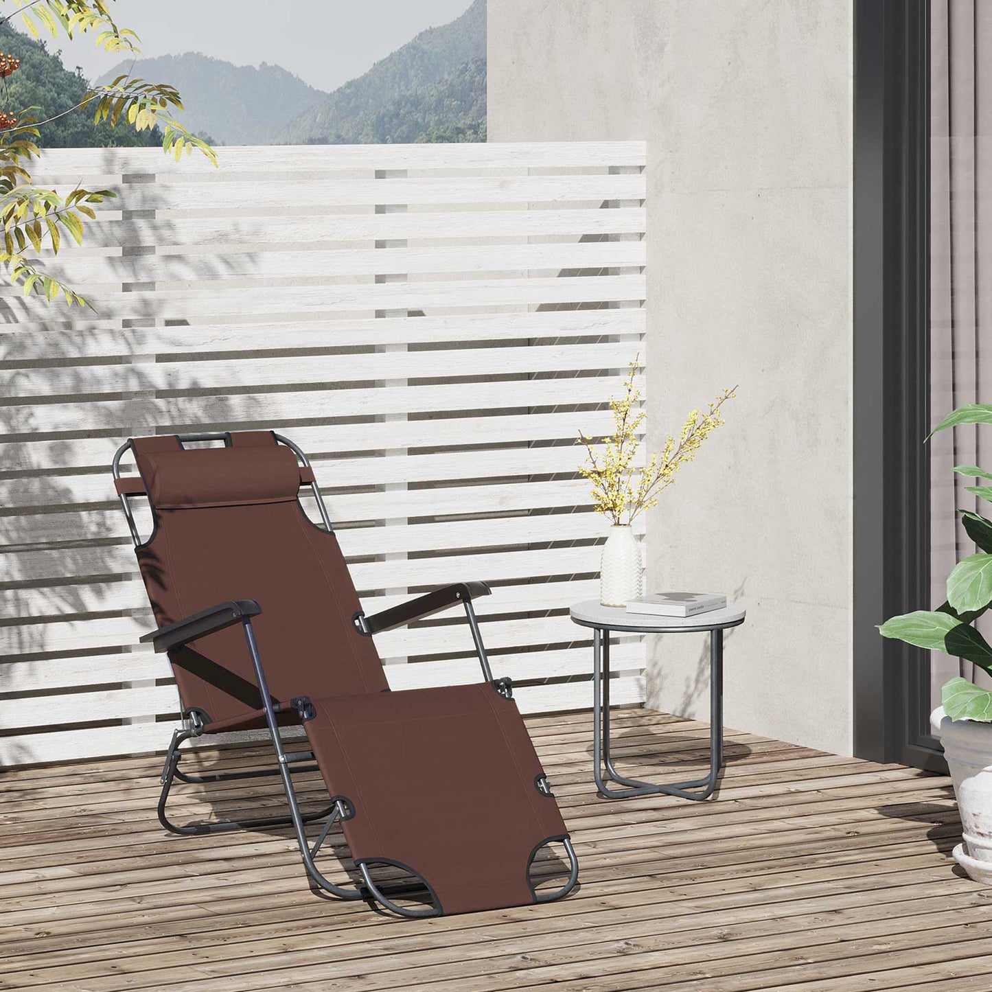 Outsunny Tumbona Reclinable y Plegable Silla de Playa Tumbona Relax Plegable con Respaldo Ajustable Reposabrazos Almohada y Reposapiés para Jardín Balcón Carga 136 kg 135x60x89 cm Marrón