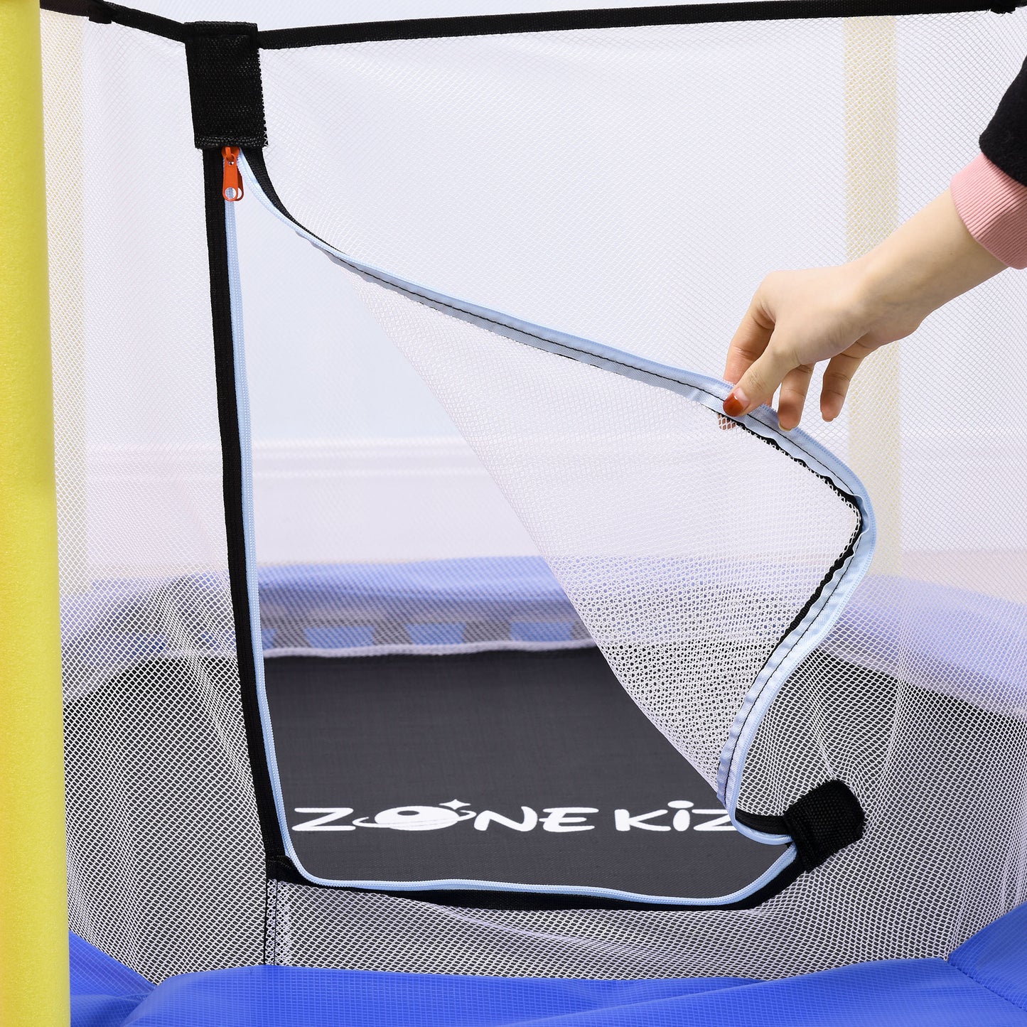 ZONEKIZ Cama Elástica para Niños con Red de Seguridad Trampolín Infantil para Niños de 3-6 Años para Interior Carga 50 kg 122x122x97 cm Azul