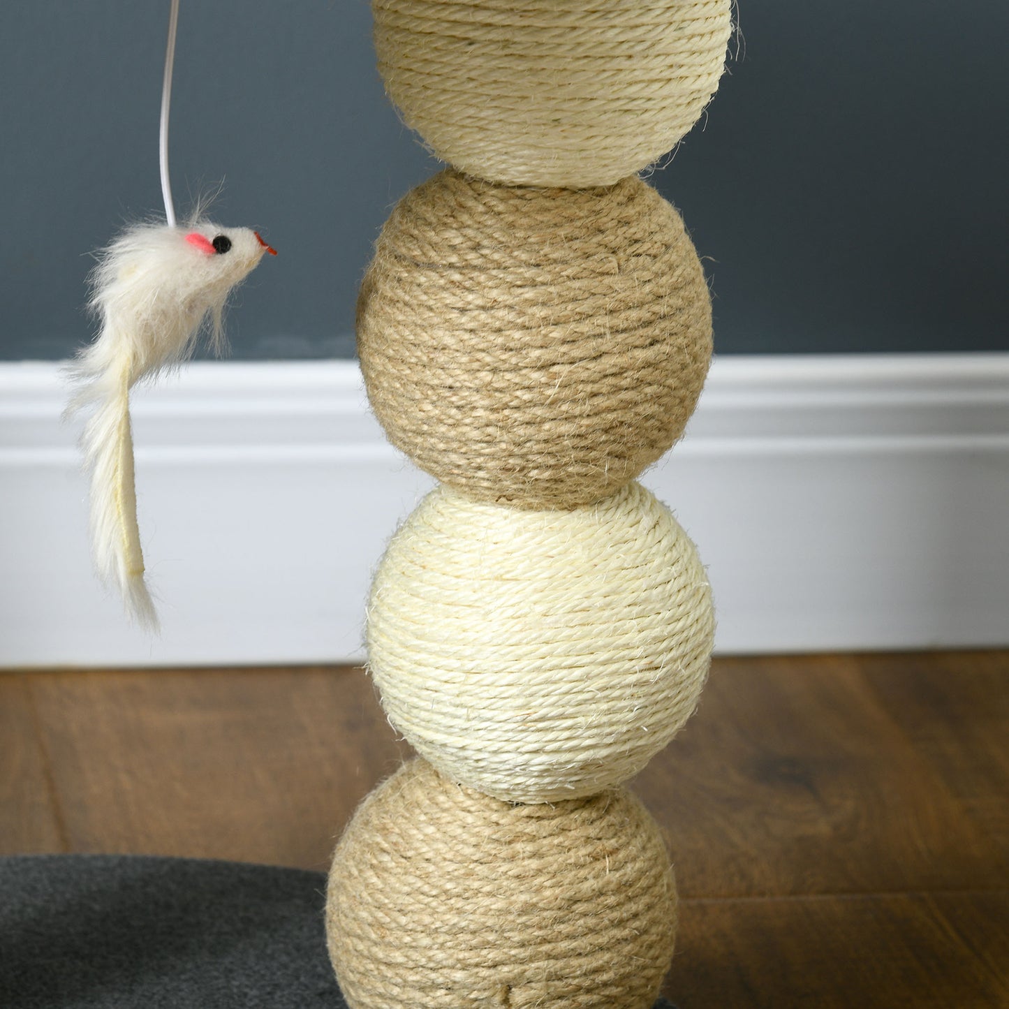 PawHut Árbol Rascador para Gatos Pequeño Torre para Gatos Centro de Actividades para Gatitos con Nido 4 Bolas y Poste de Sisal Carga 15 kg Ø40x48 cm Gris y Beige