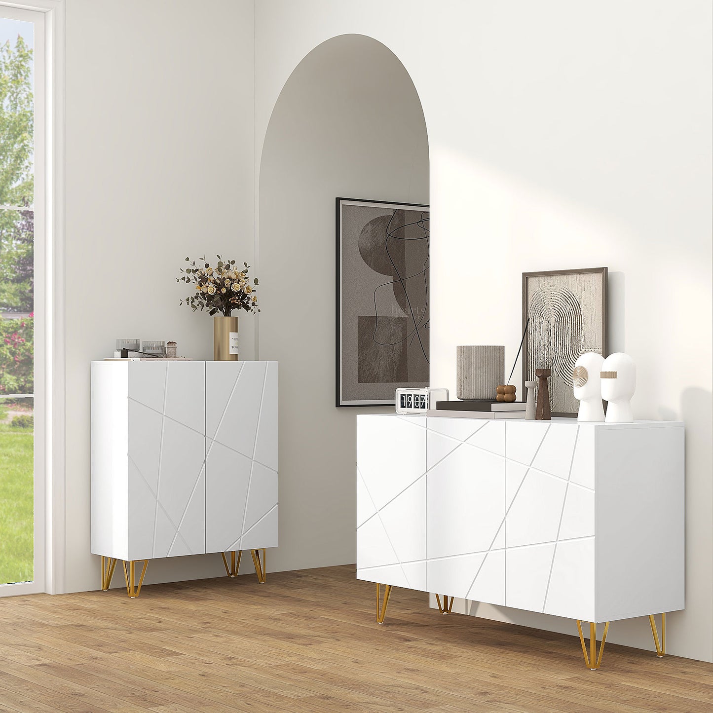 HOMCOM Aparador para Salón Aparador de Entrada con 3 Puertas y Estantes Ajustables Armario de Almacenamiento para Cocina Sala 120x40x75 cm Blanco Brillante