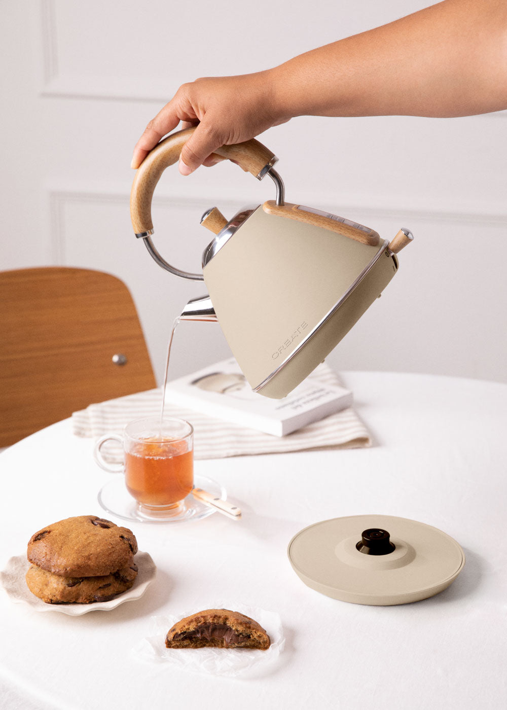 KETTLE RETRO - Hervidor de agua eléctrico