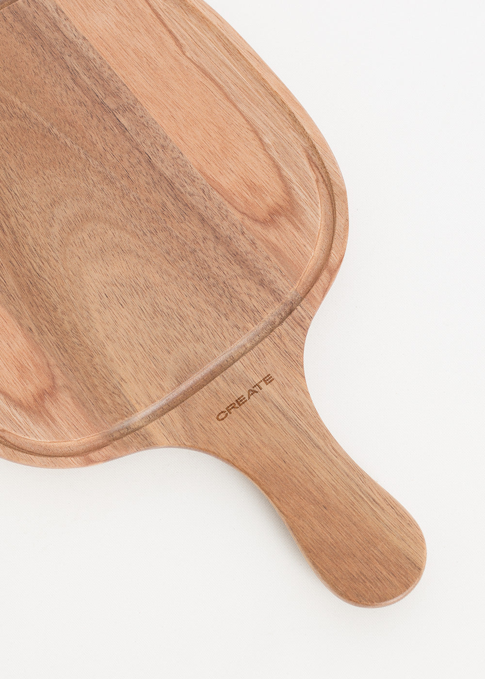 KITCHENWARE ESSENTIALS - Quesera de madera de acacia