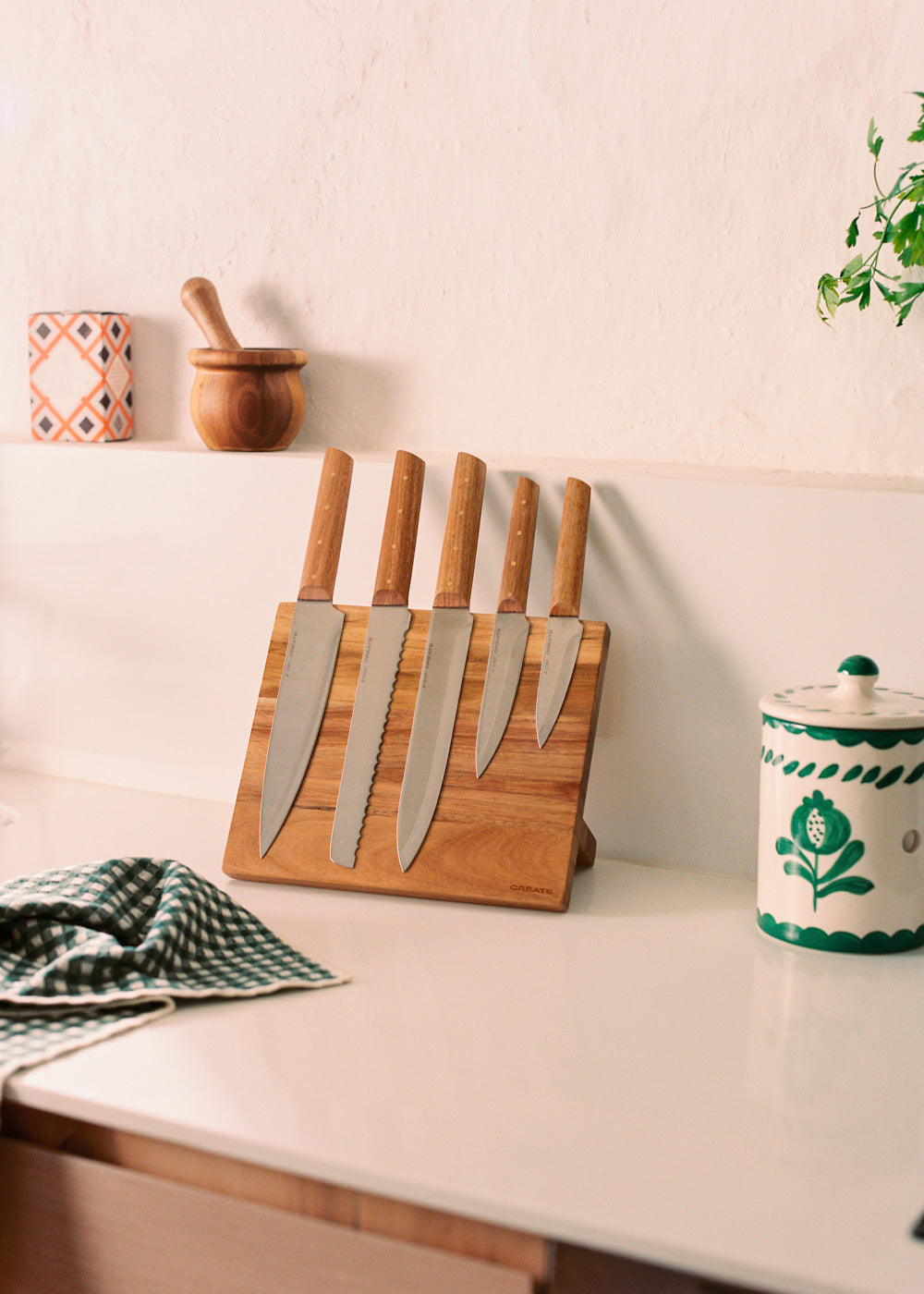 KITCHENWARE ESSENTIALS - Set de cuchillos de cocina con imán