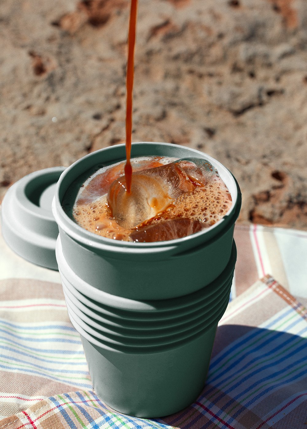 KITCHENWARE OUTDOOR ECO - Vaso con tapa para café de material reciclado