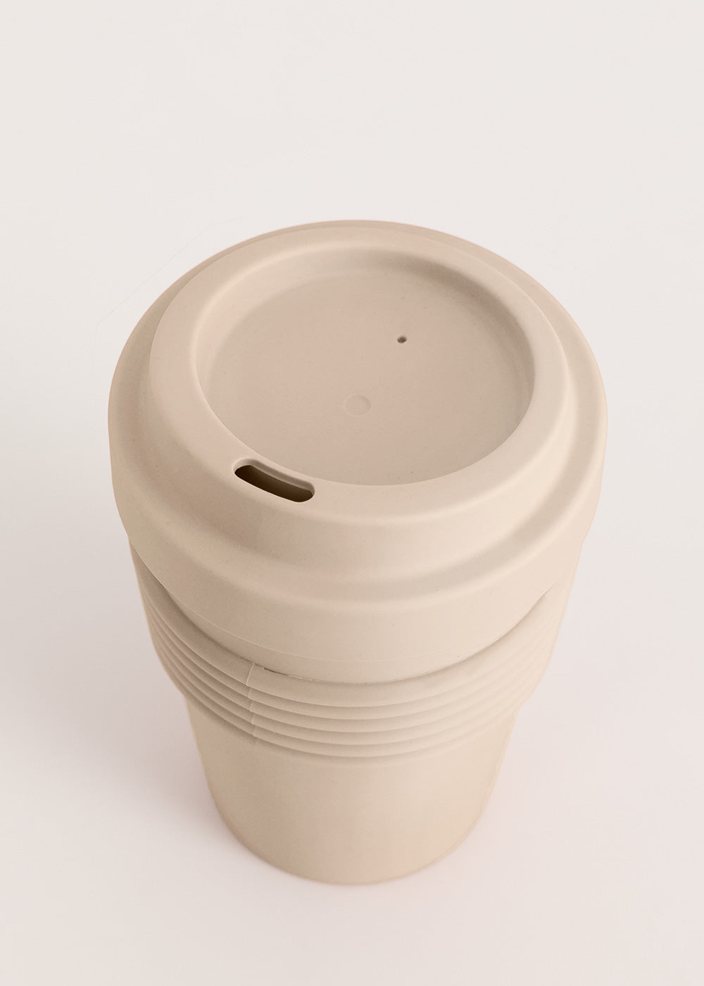 KITCHENWARE OUTDOOR ECO - Vaso con tapa para café de material reciclado