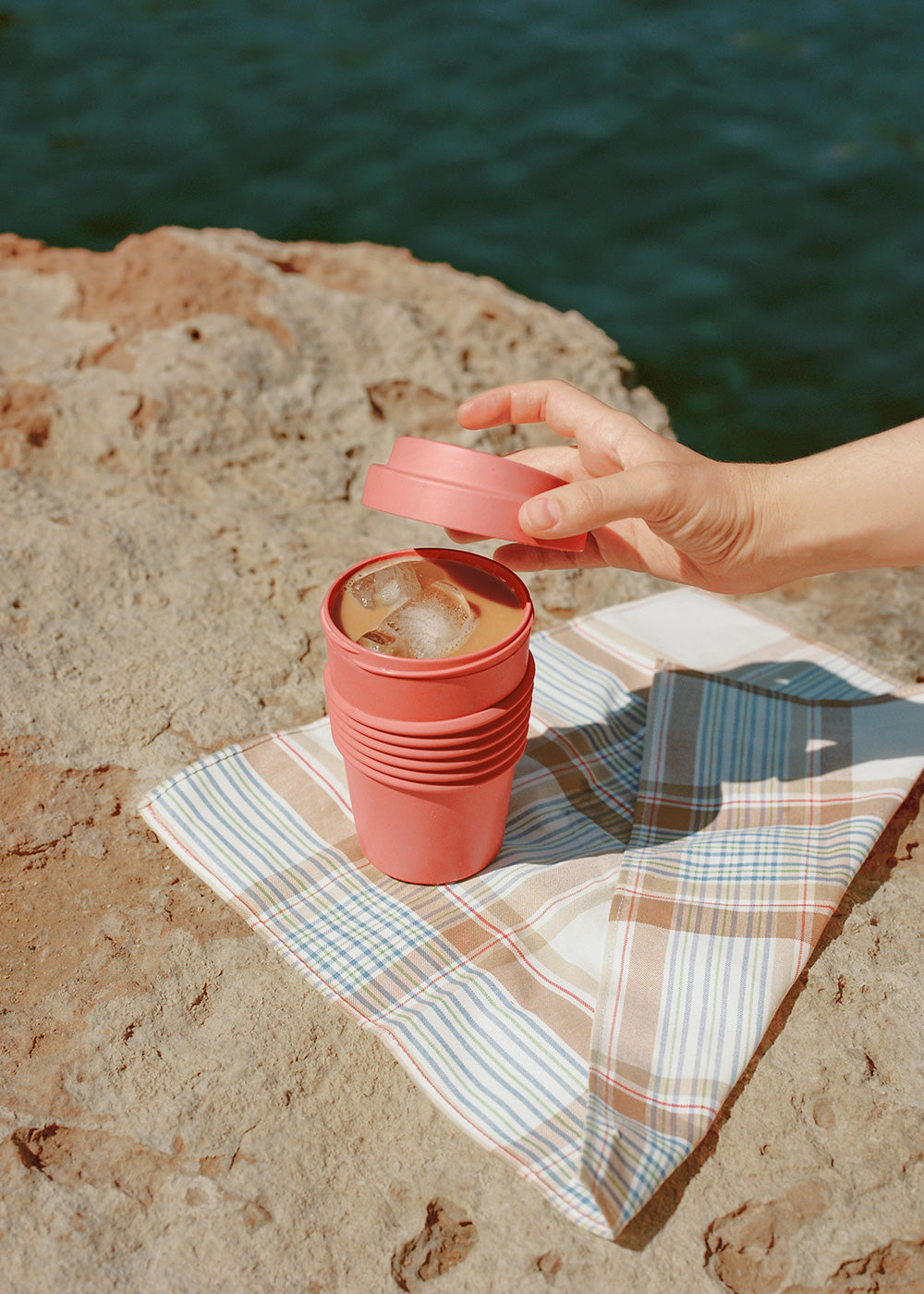 KITCHENWARE OUTDOOR ECO - Vaso con tapa para café de material reciclado