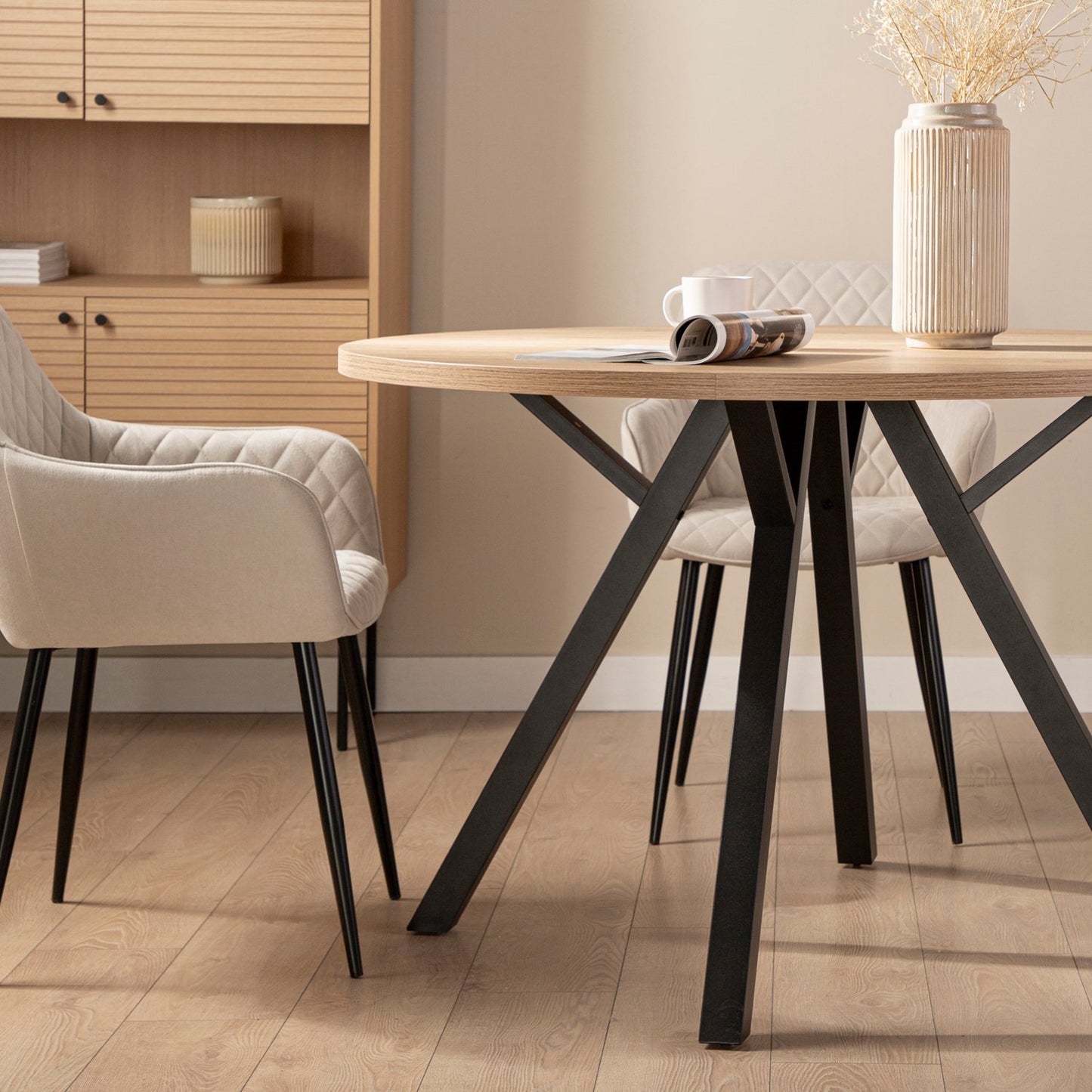 Mesa de comedor redonda Ø120 efecto madera con pata metálica negra Circle -  Klast