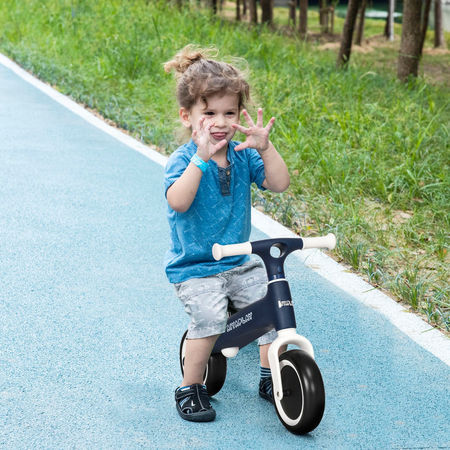 AIYAPLAY Bicicleta sin Pedales para Niños de 18-36 Meses Bicicleta de Equilibrio con Asiento Ajustable en Altura Carga 25 kg 67,5x32x44 cm Azul