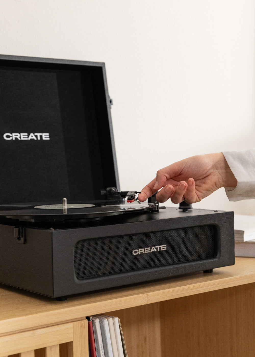 RECORD PLAYER COMPACT - Tocadiscos Retro con Bluetooth, USB, SD, MicroSD y MP3