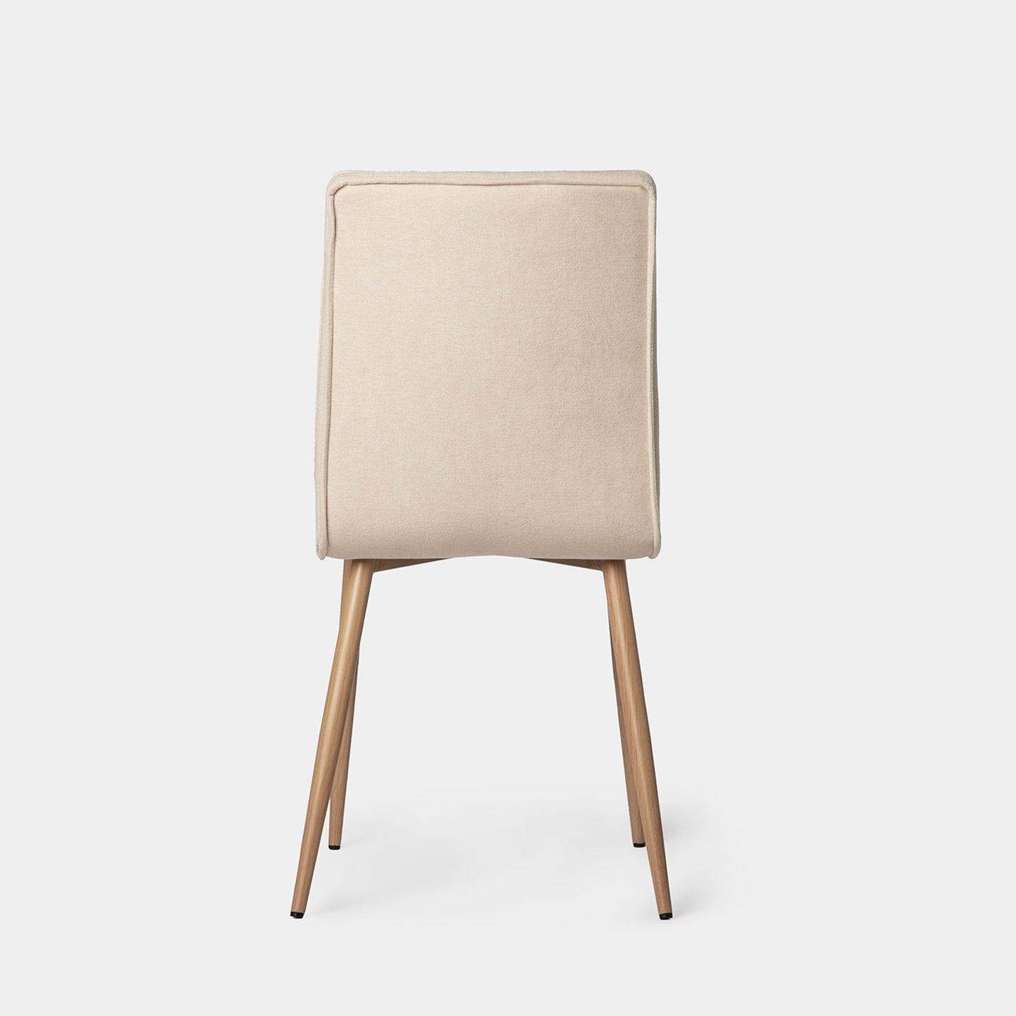 Silla de comedor tapizada beige con pata natural Mika -  Klast