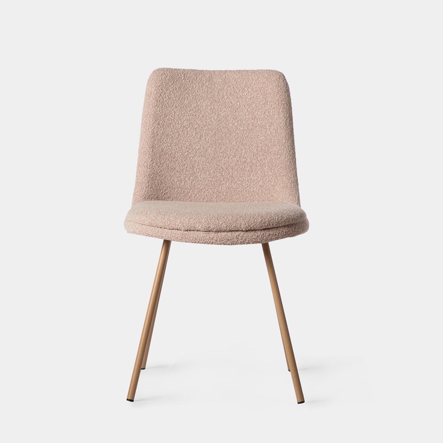 Silla de comedor tapizada bouclé rosa nude con pata natural Tera -  Klast