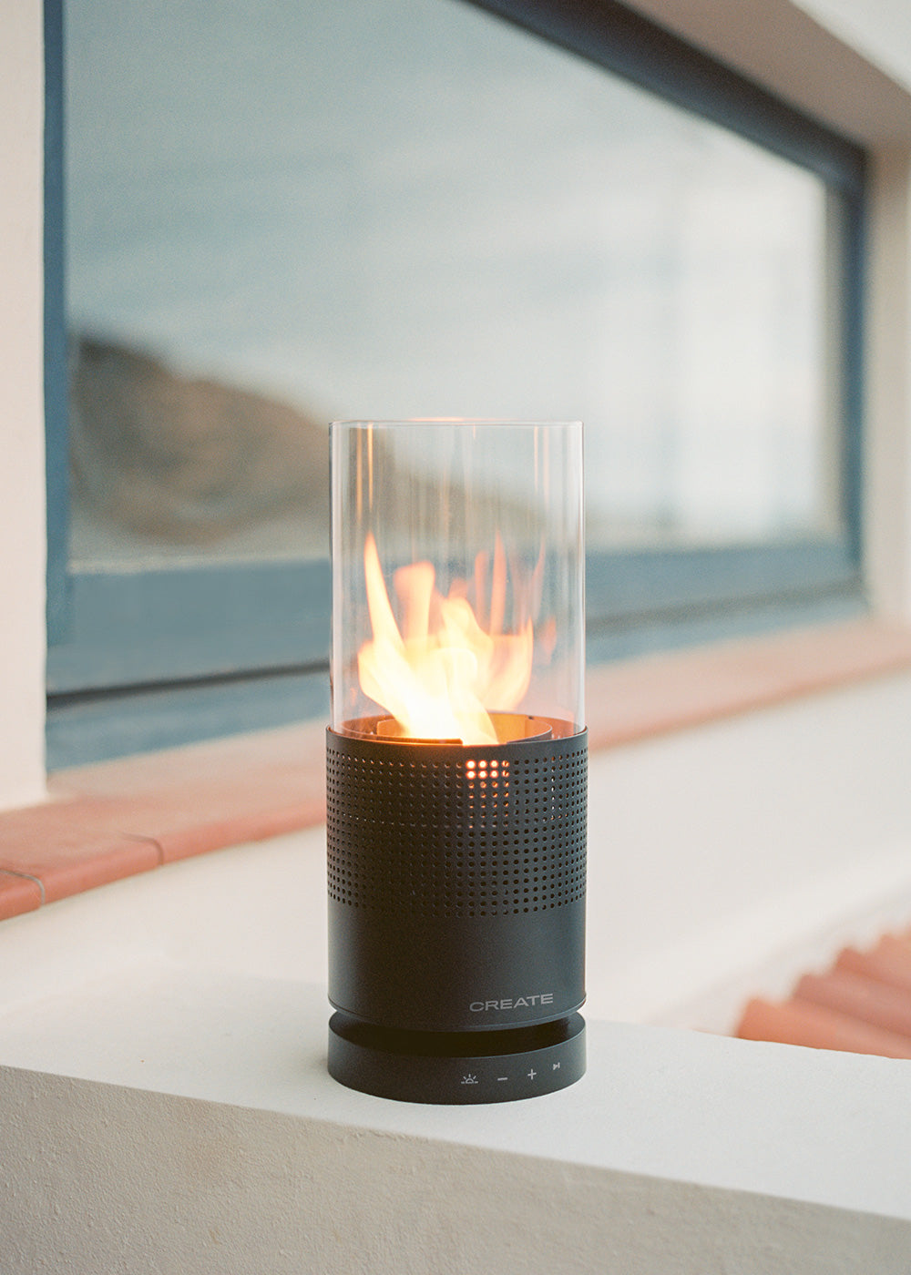 SPEAKER FIRE - Altavoz bluetooth con llama de bioetanol y luz LED