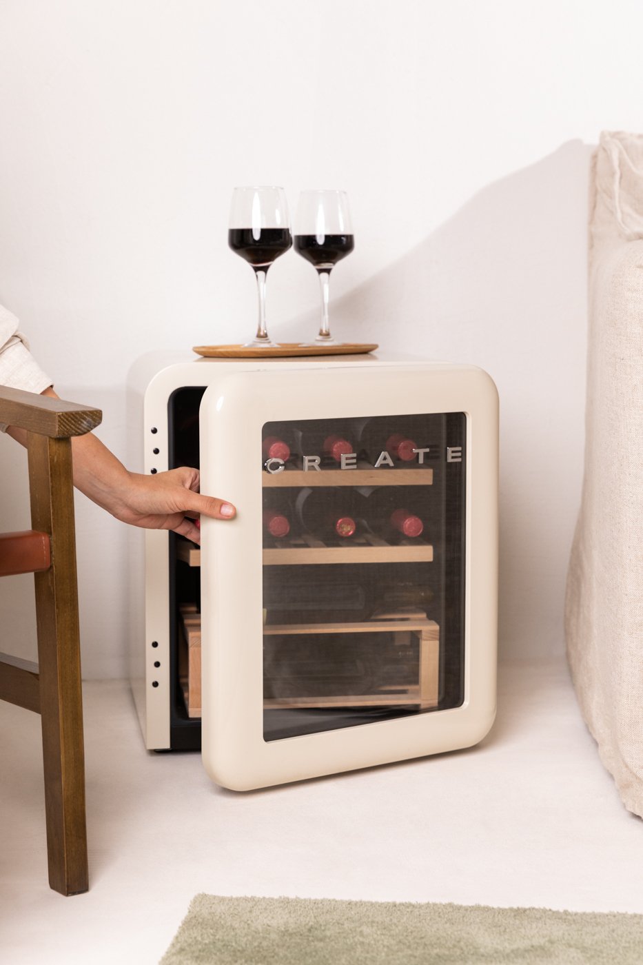 WINECOOLER RETRO - Vinoteca eléctrica de estilo retro para 12, 45 o 76 botellas