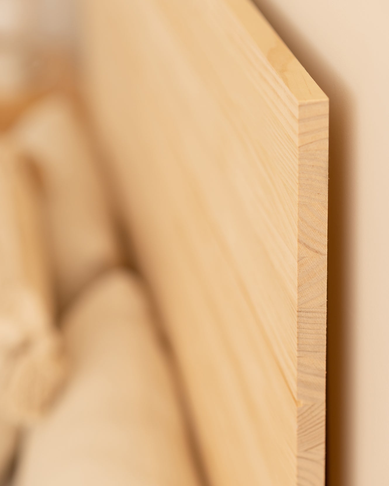 Cabecero de madera maciza en tono natural de 105x80cm - DECOWOOD