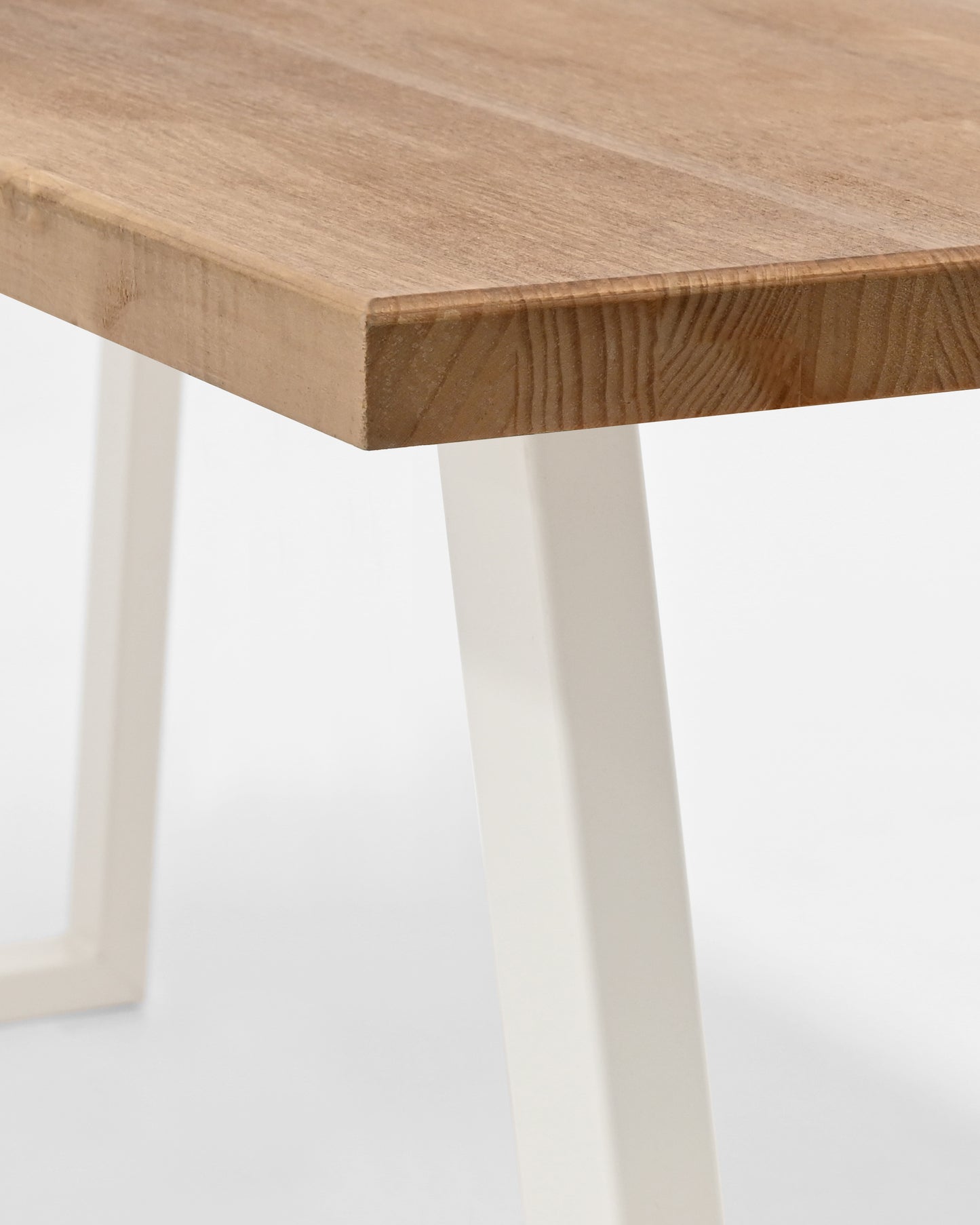 Mesa de comedor de madera maciza roble oscuro patas blancas 120x80cm - DECOWOOD