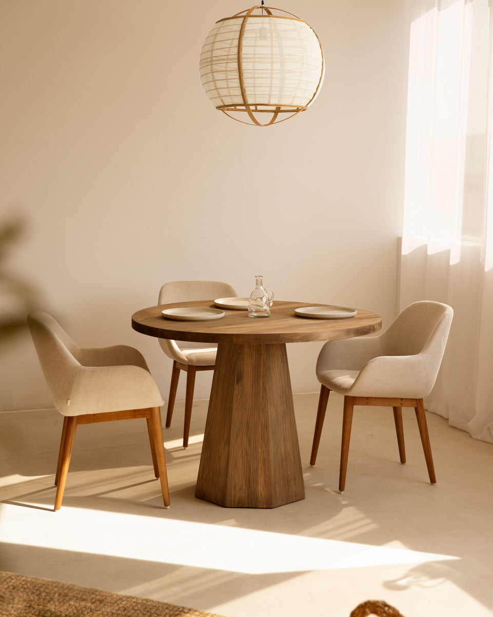 Mesa de comedor redonda de madera maciza en tono roble oscuro de Ø115 - DECOWOOD