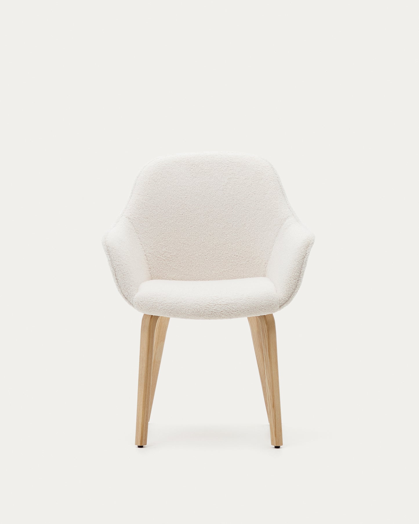 Silla Aleli de borreguito blanco y patas de madera maciza de fresno con acabado natural