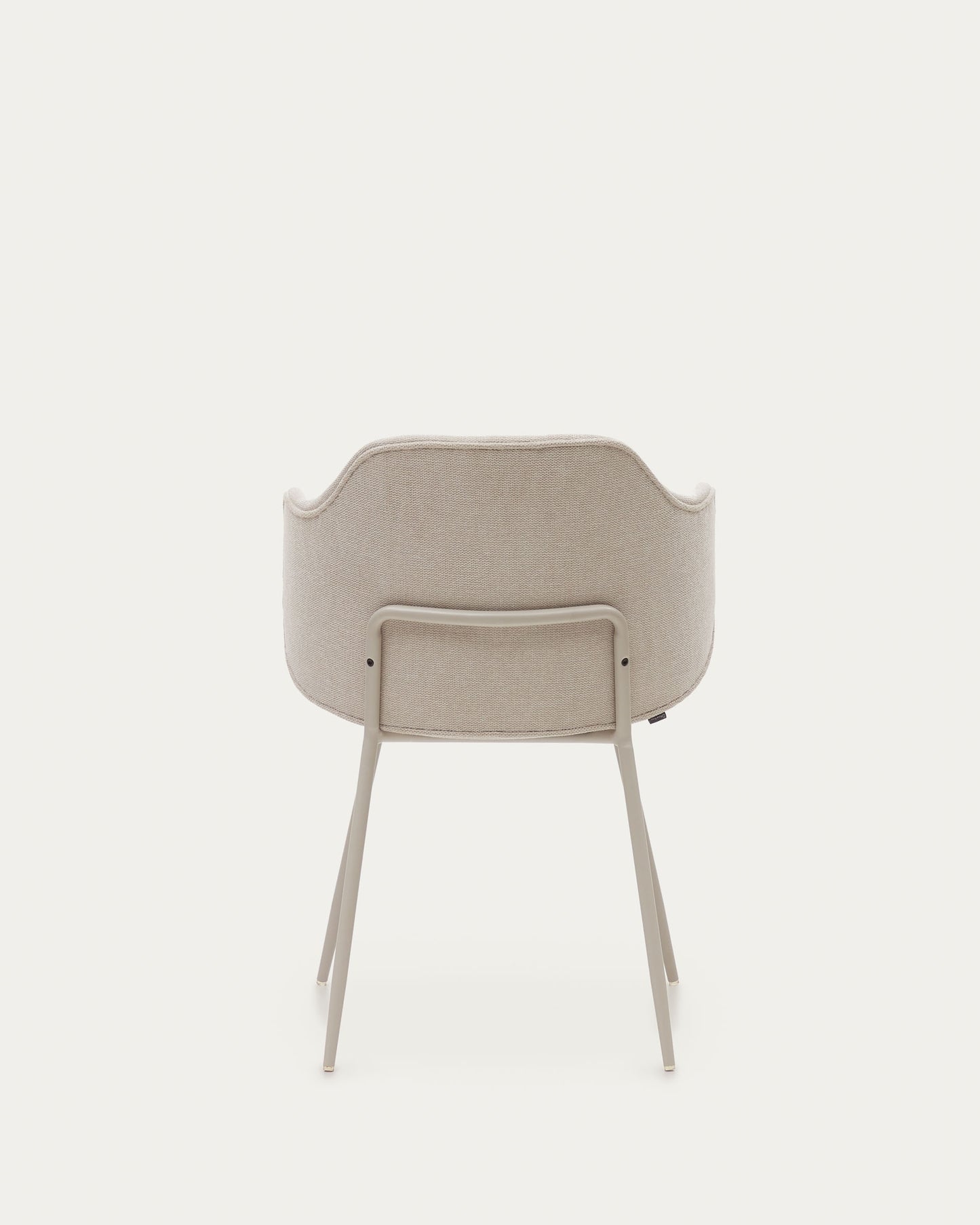 Silla Yunia beige con patas de acero con acabado pintado beige