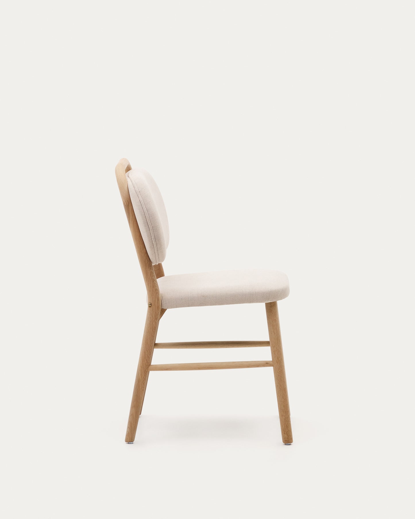 Silla Helda de chenilla beige y madera maciza de roble FSC Mix Credit