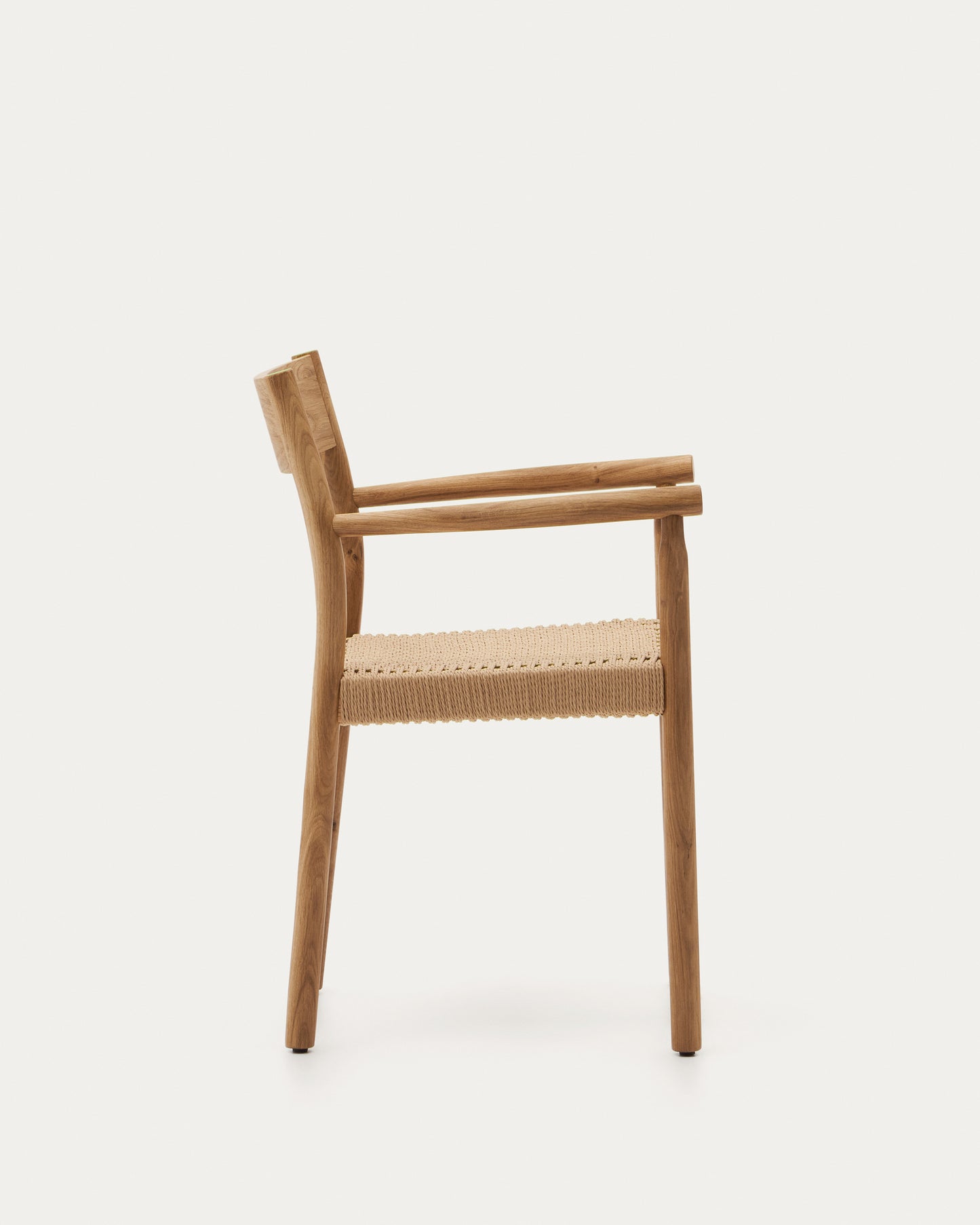 Silla Yalia de madera maciza de roble con acabado natural y asiento de cuerda FSC 100%