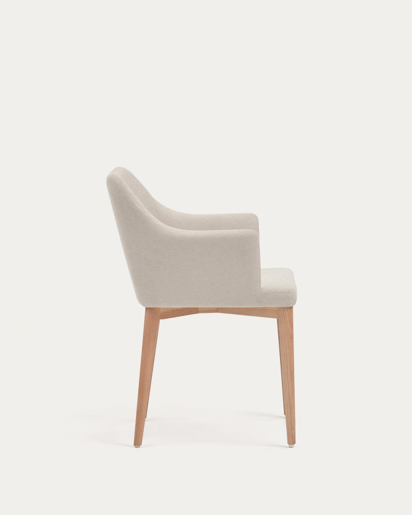 Silla Croft de chenilla beige y patas de madera maciza de fresno