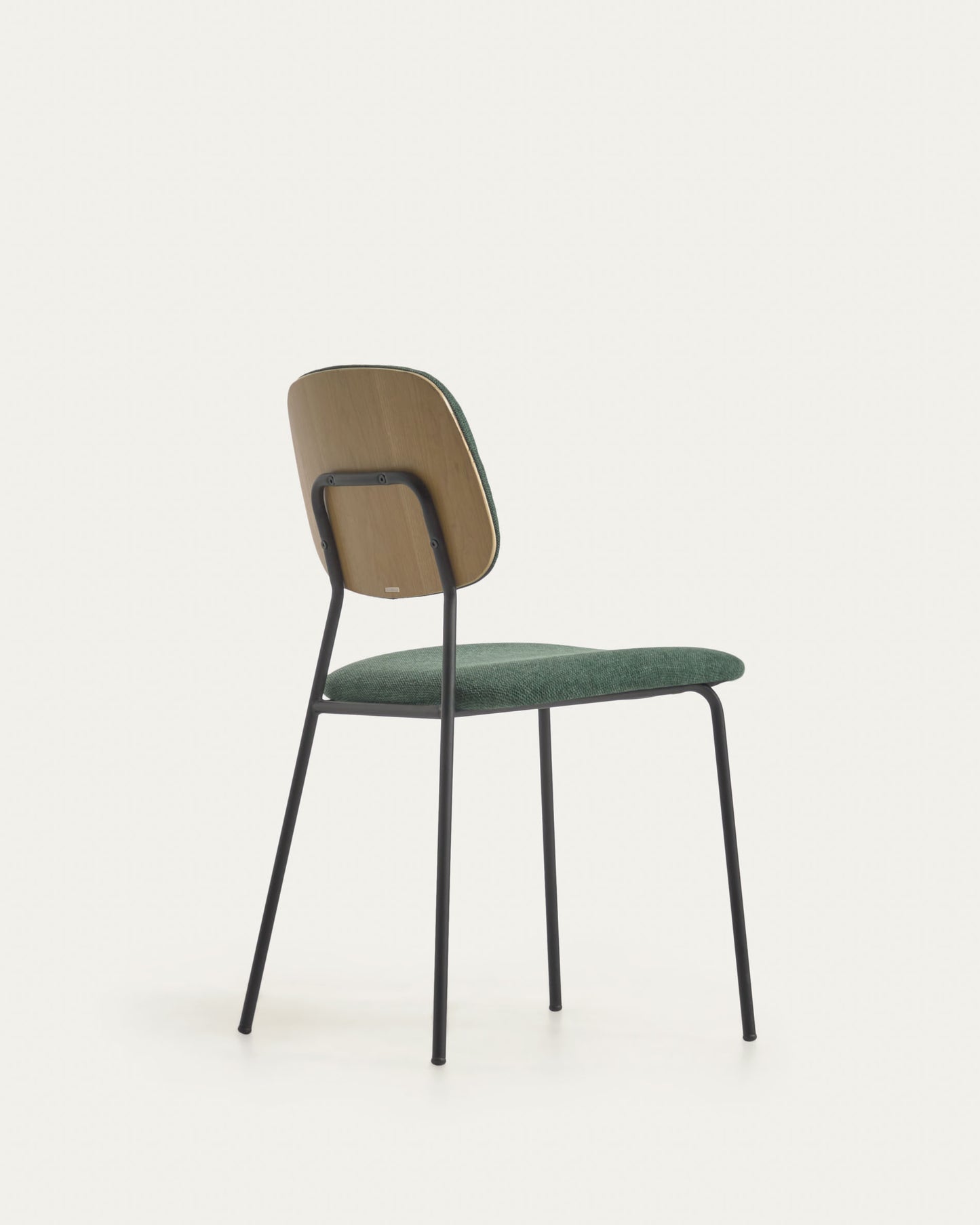 Silla apilable Benilda verde oscuro, chapa de roble y acero acabado negro FSC Mix Credit