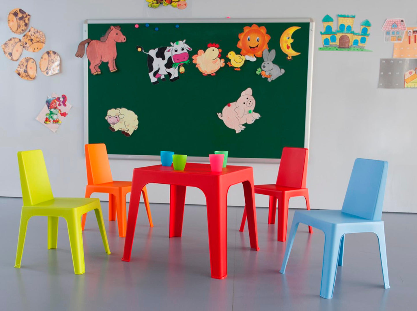 Garbar julieta set 2+1 infantil silla-mesa interior, exterior rojo