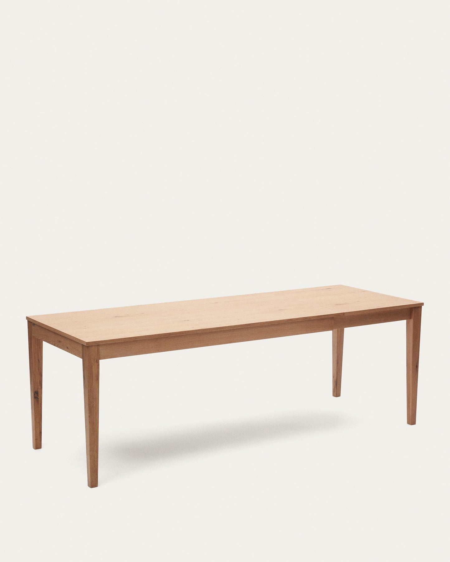 Mesa extensible Yain de chapa y madera maciza de roble 160 (220) x 80 cm