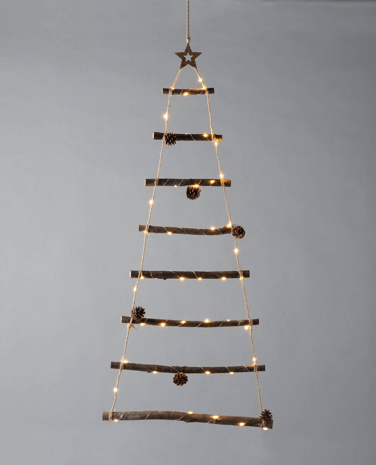 Árbol de Navidad con Luces LED de Madera 110 cm Pin Marrón - The Masie