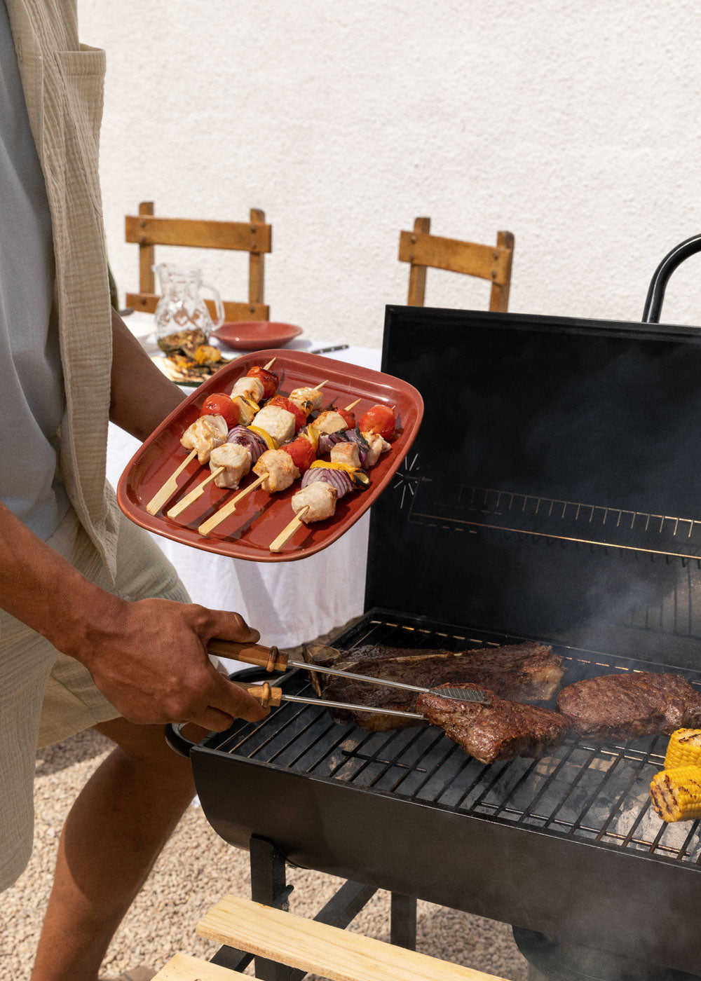 BBQ SMOKEY - Barbacoa ahumadora de carbón con ruedas