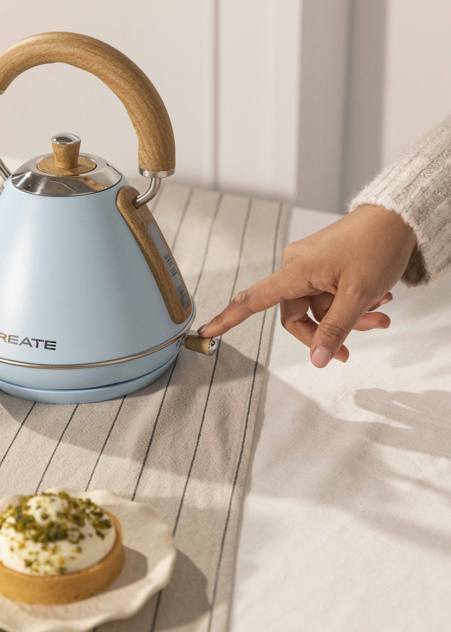 KETTLE RETRO - Hervidor de agua eléctrico