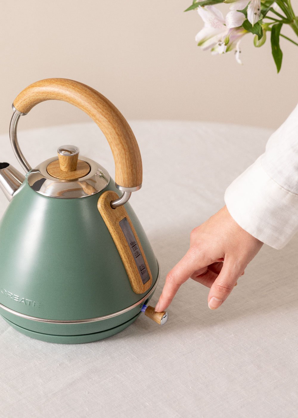 KETTLE RETRO - Hervidor de agua eléctrico