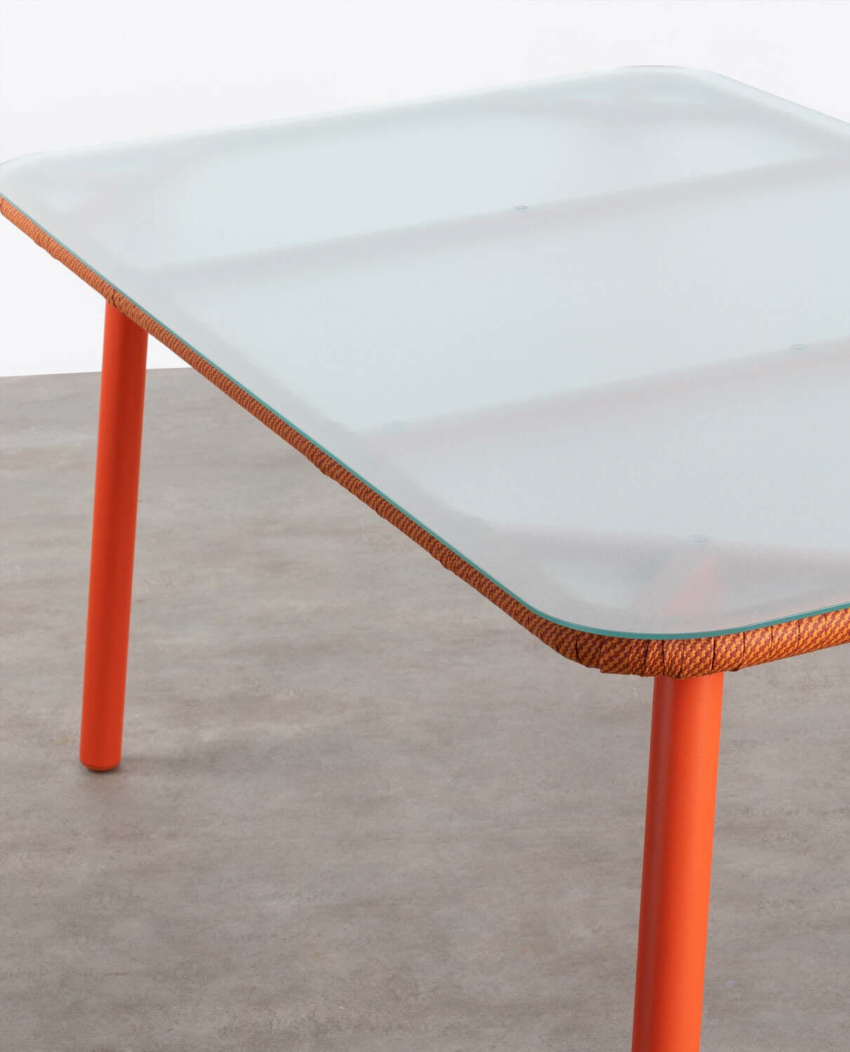 Mesa de Exterior Rectangular de Aluminio y Cristal (160x90 cm) Drian Naranja intenso y Naranja - The Masie