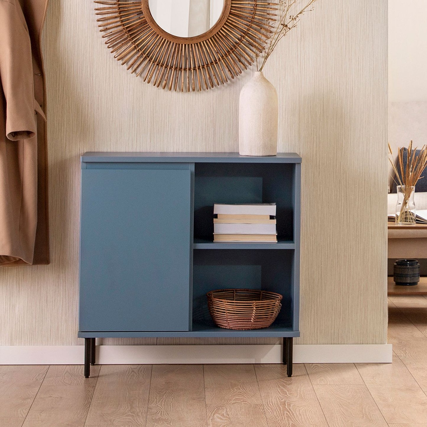 Mueble recibidor con puerta en madera color azul Esben -  Klast