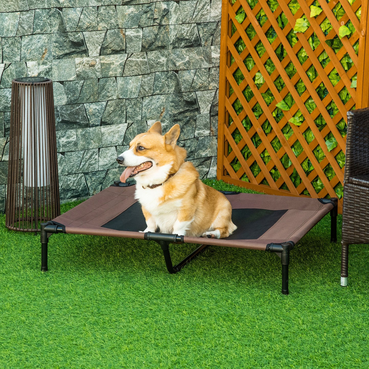 PawHut Cama Elevada para Perros Gatos Portátil Cama para Mascotas con Zona de Malla Transpirable y Tela Oxford para Interior Exterior 92x76x18 cm Café