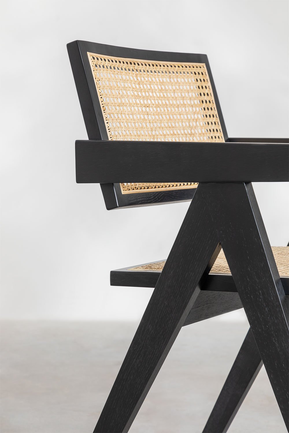 Silla de Comedor con Reposabrazos en Madera de Fresno y Ratán Lali Style Negro -  SKLUM