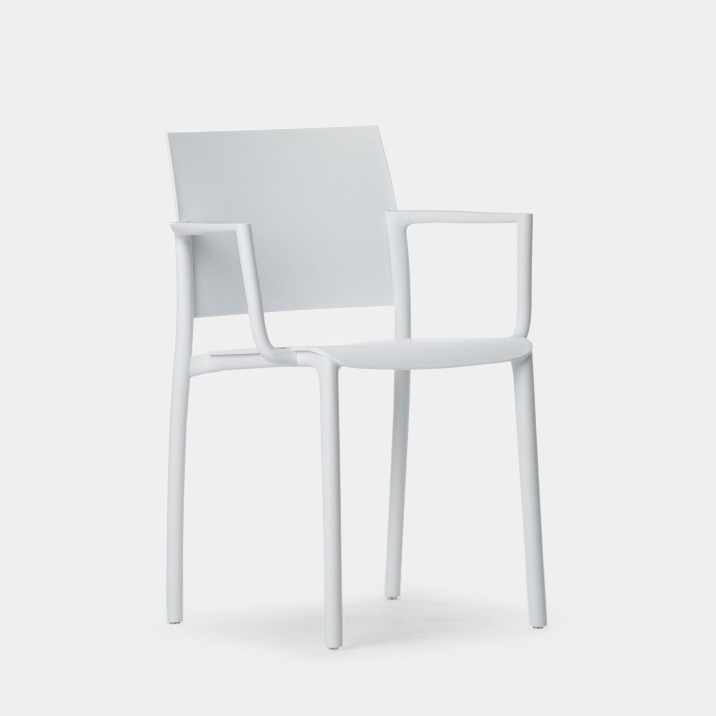 Silla de comedor con reposabrazos en polipropileno blanco Jeven -  Klast