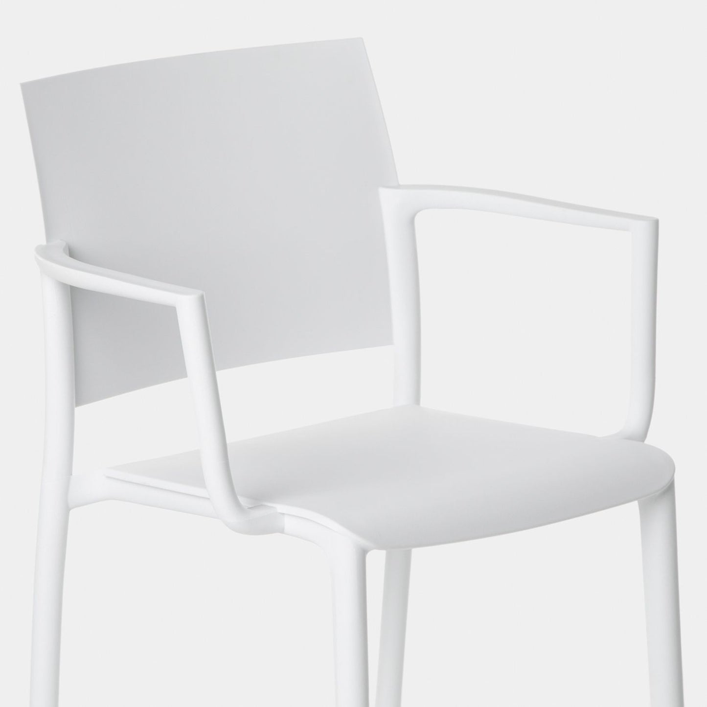 Silla de comedor con reposabrazos en polipropileno blanco Jeven -  Klast