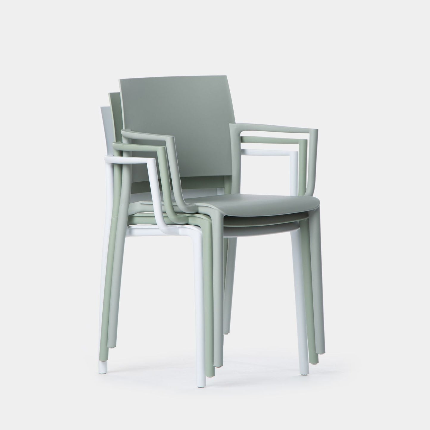 Silla de comedor con reposabrazos en polipropileno gris Jeven -  Klast