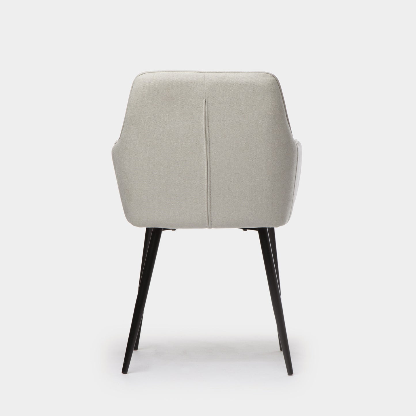 Silla de comedor con reposabrazos tapizada beige con pata negra Lizel -  Klast