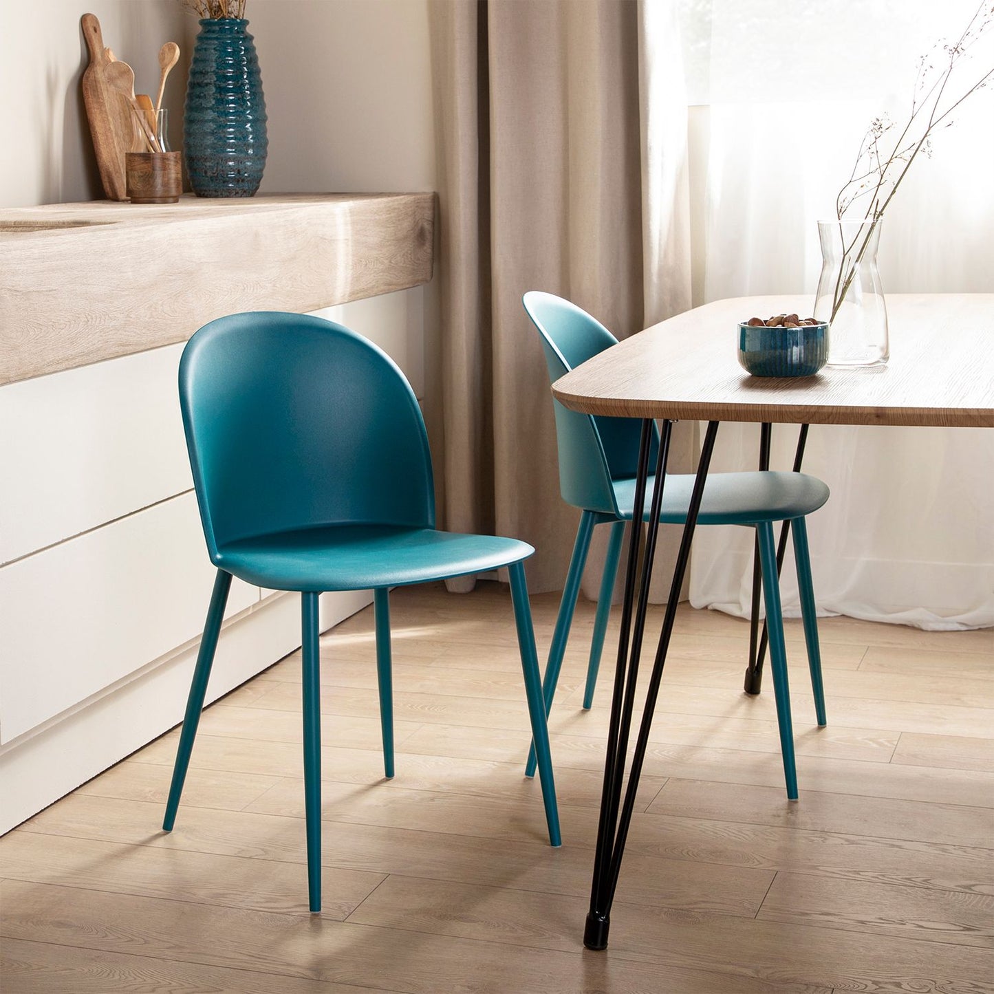 Silla de comedor en polipropileno azul Clark -  Klast