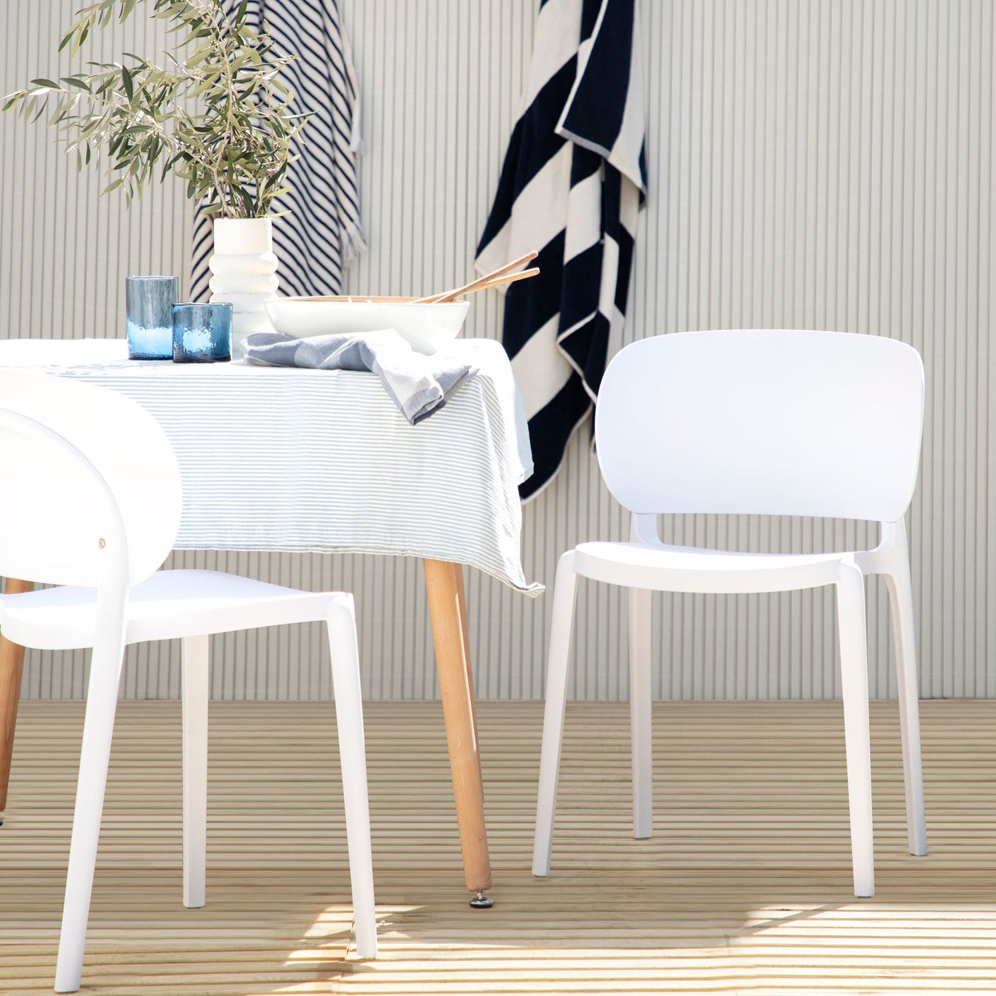 Silla de comedor en polipropileno blanco Jana -  Klast