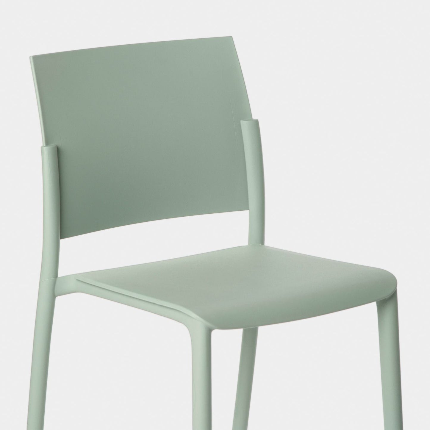 Silla de comedor en polipropileno verde Jeven -  Klast