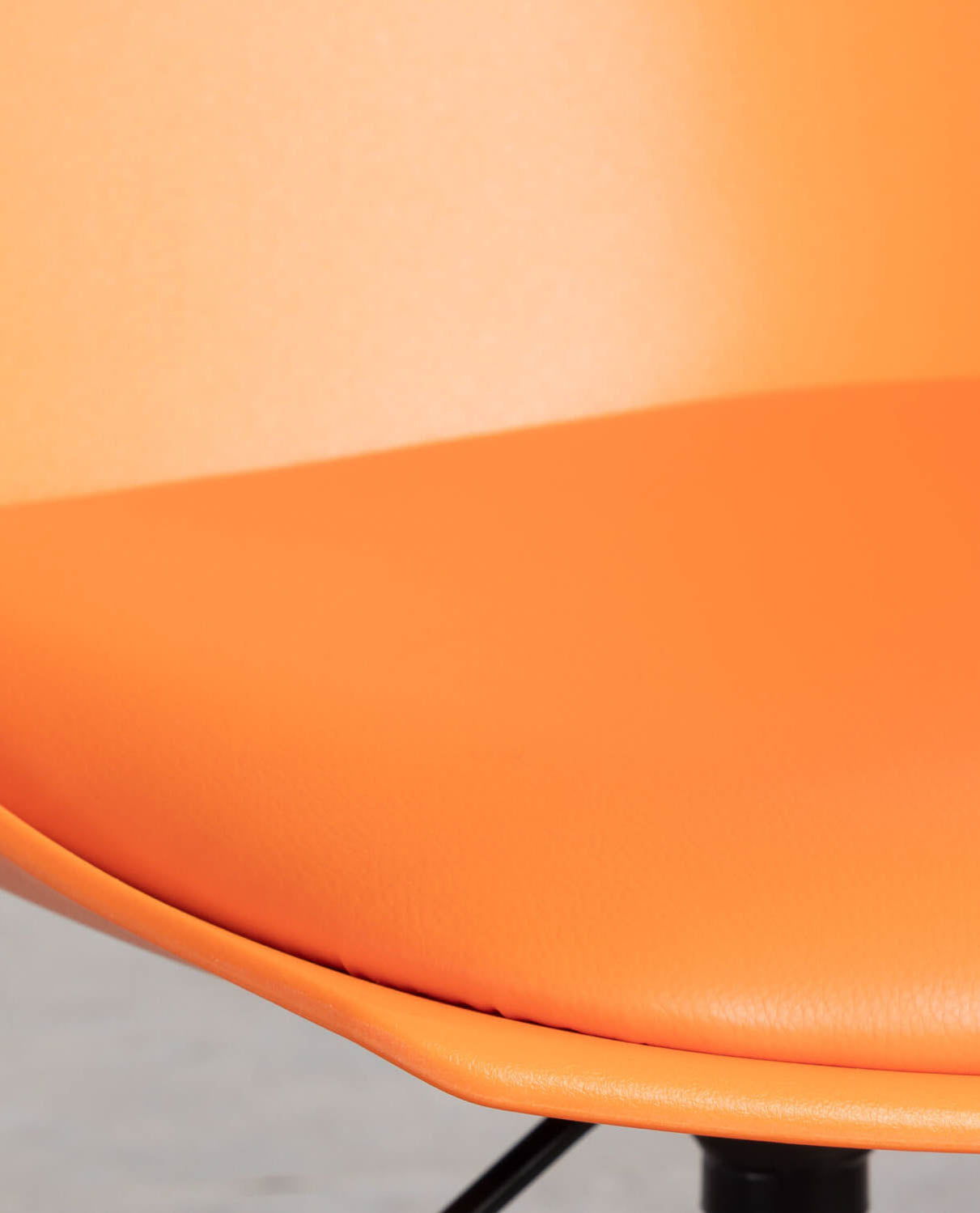 Silla de Oficina con Ruedas y Regulable Stile Naranja - The Masie