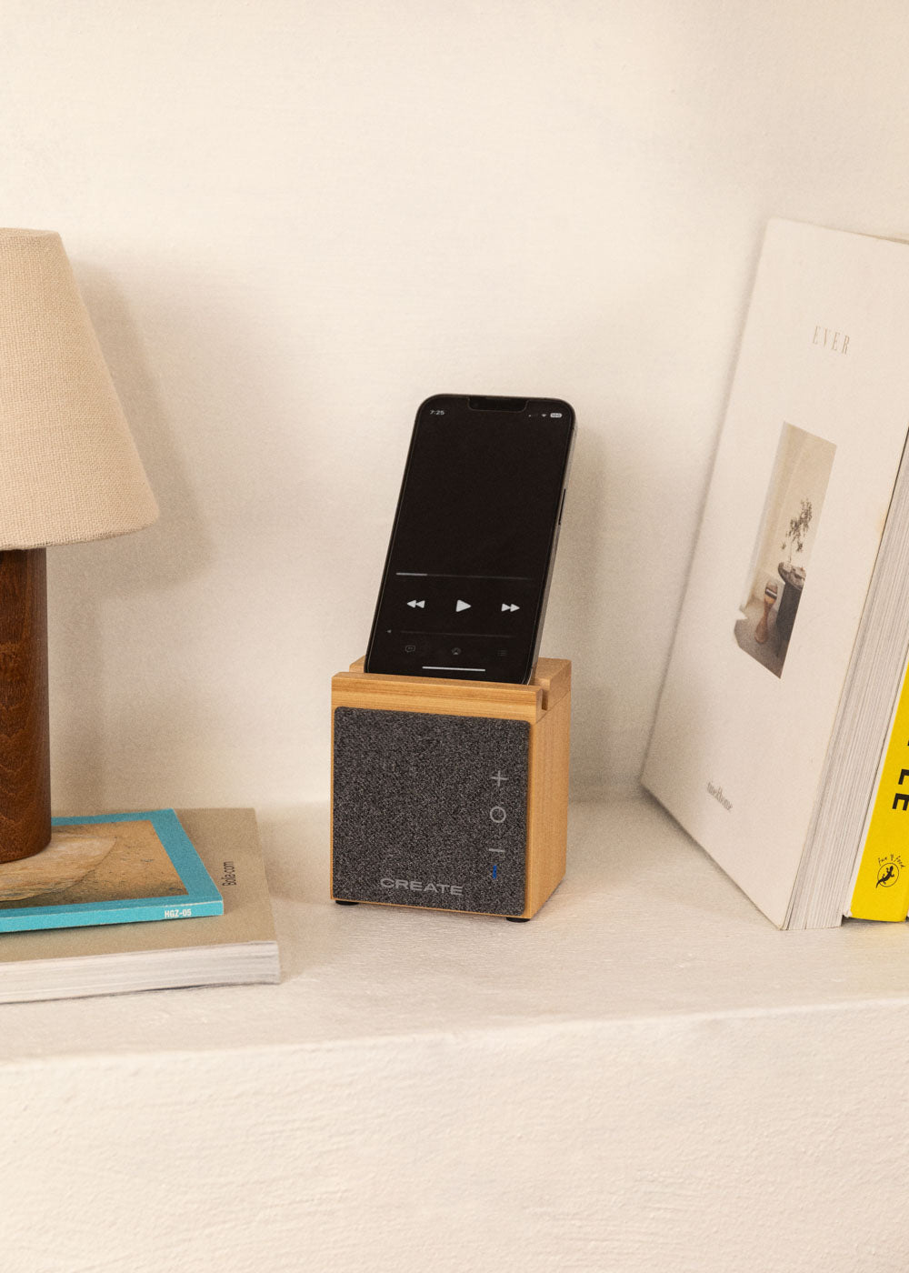 SPEAKER MINI PRO BAMBOO - Altavoz Bluetooth de bambú con soporte para smartphone